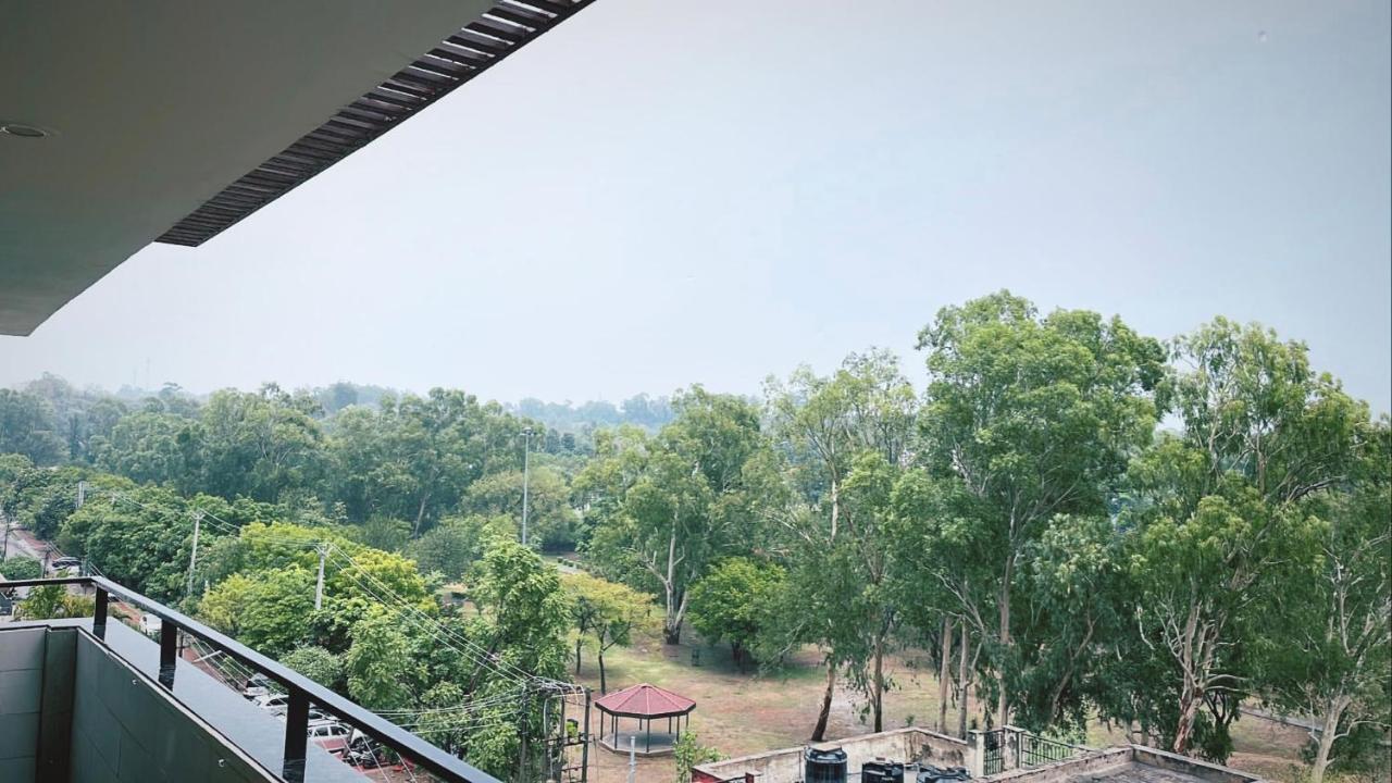 Elysian At Zion Appartement Panchkula Buitenkant foto